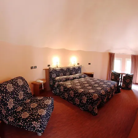 Hotel Etoile Du Nord 3*